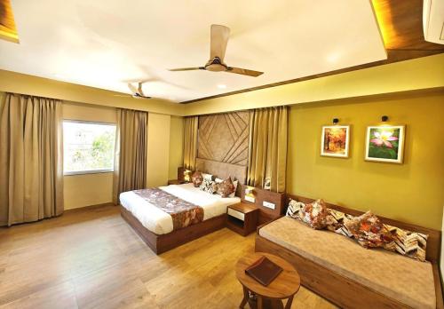 WhatsApp Image 2025-06-25 at 11.29.32 AM (1) (1)